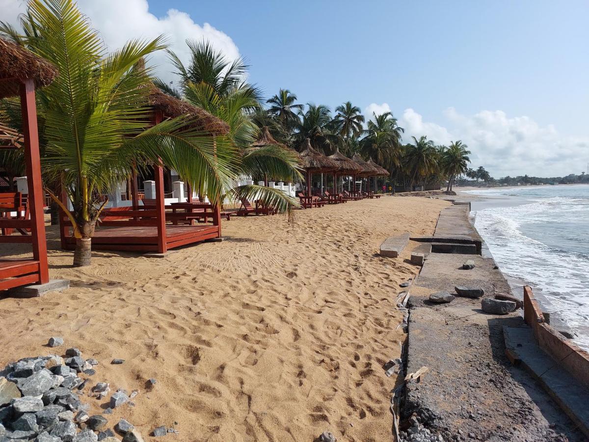 Charlestina Beach Resort Ampeni Kültér fotó