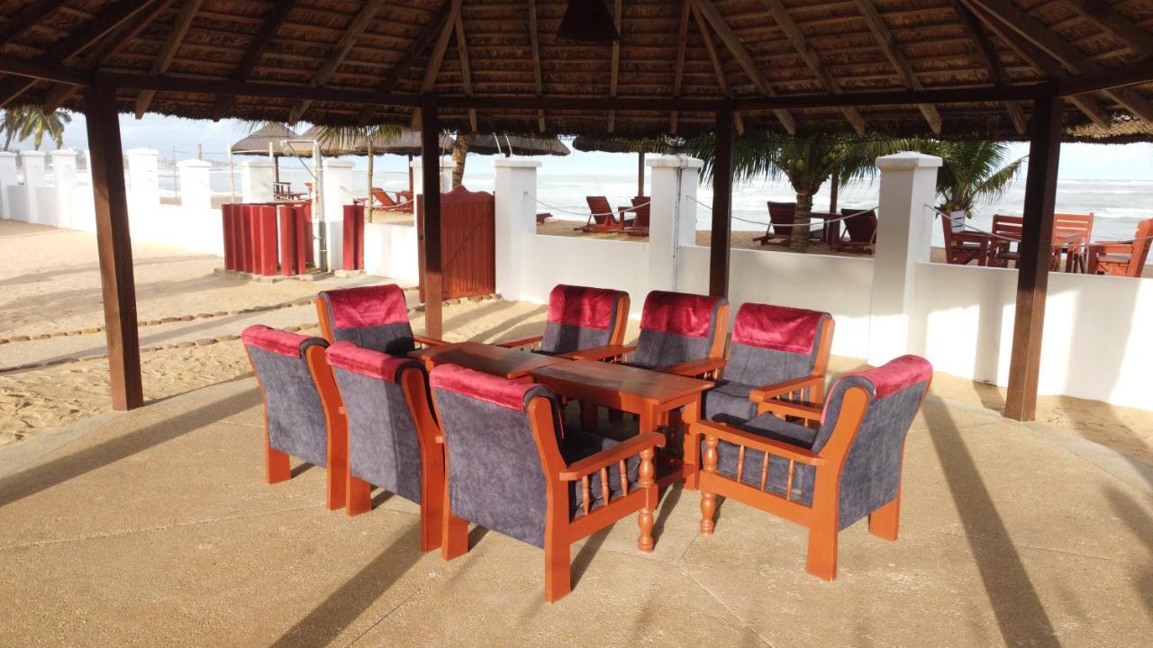 Charlestina Beach Resort Ampeni Kültér fotó
