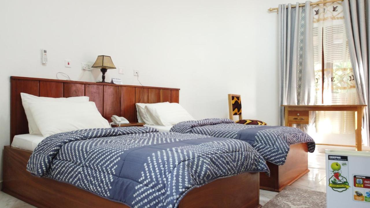 Charlestina Beach Resort Ampeni Kültér fotó