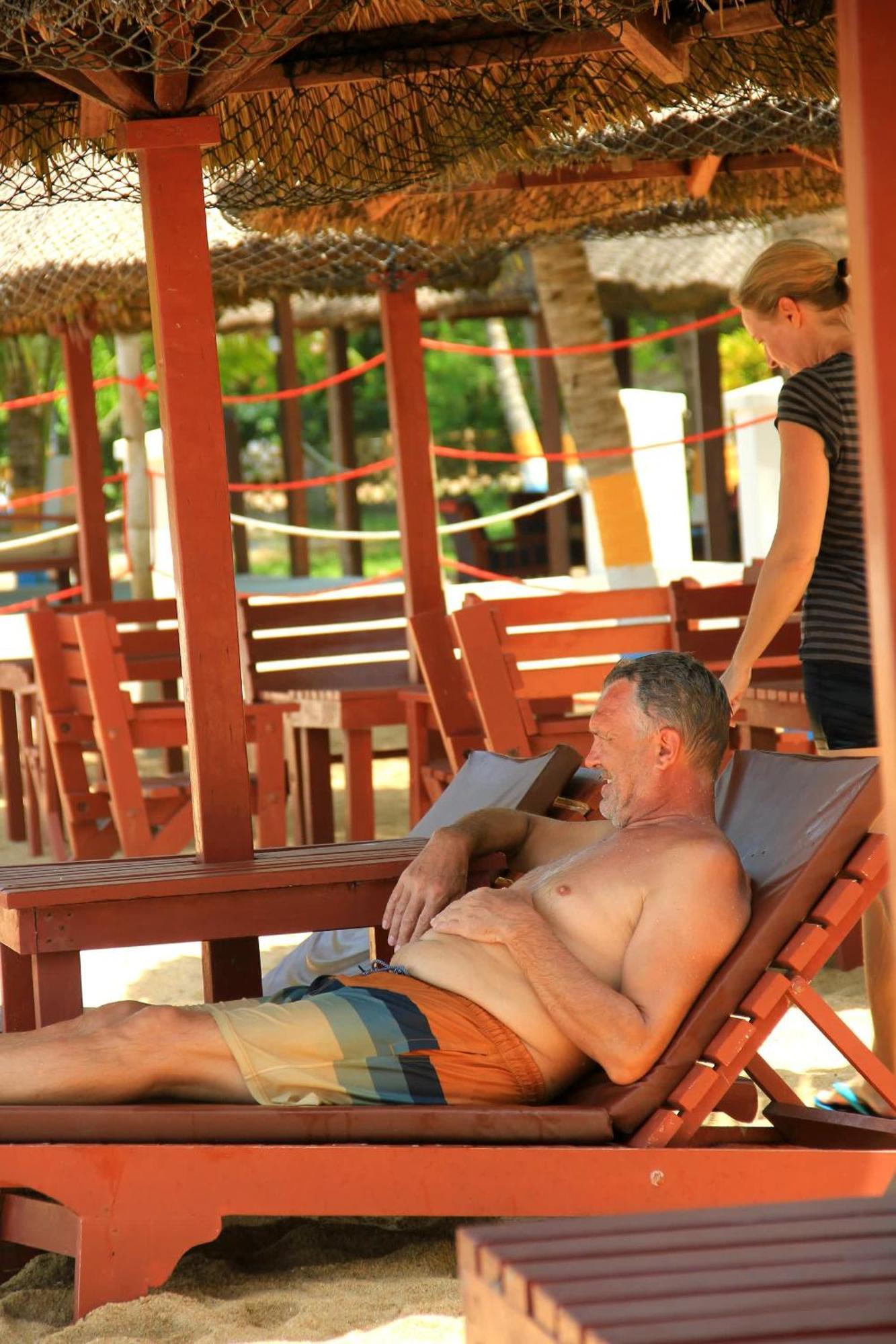 Charlestina Beach Resort Ampeni Kültér fotó