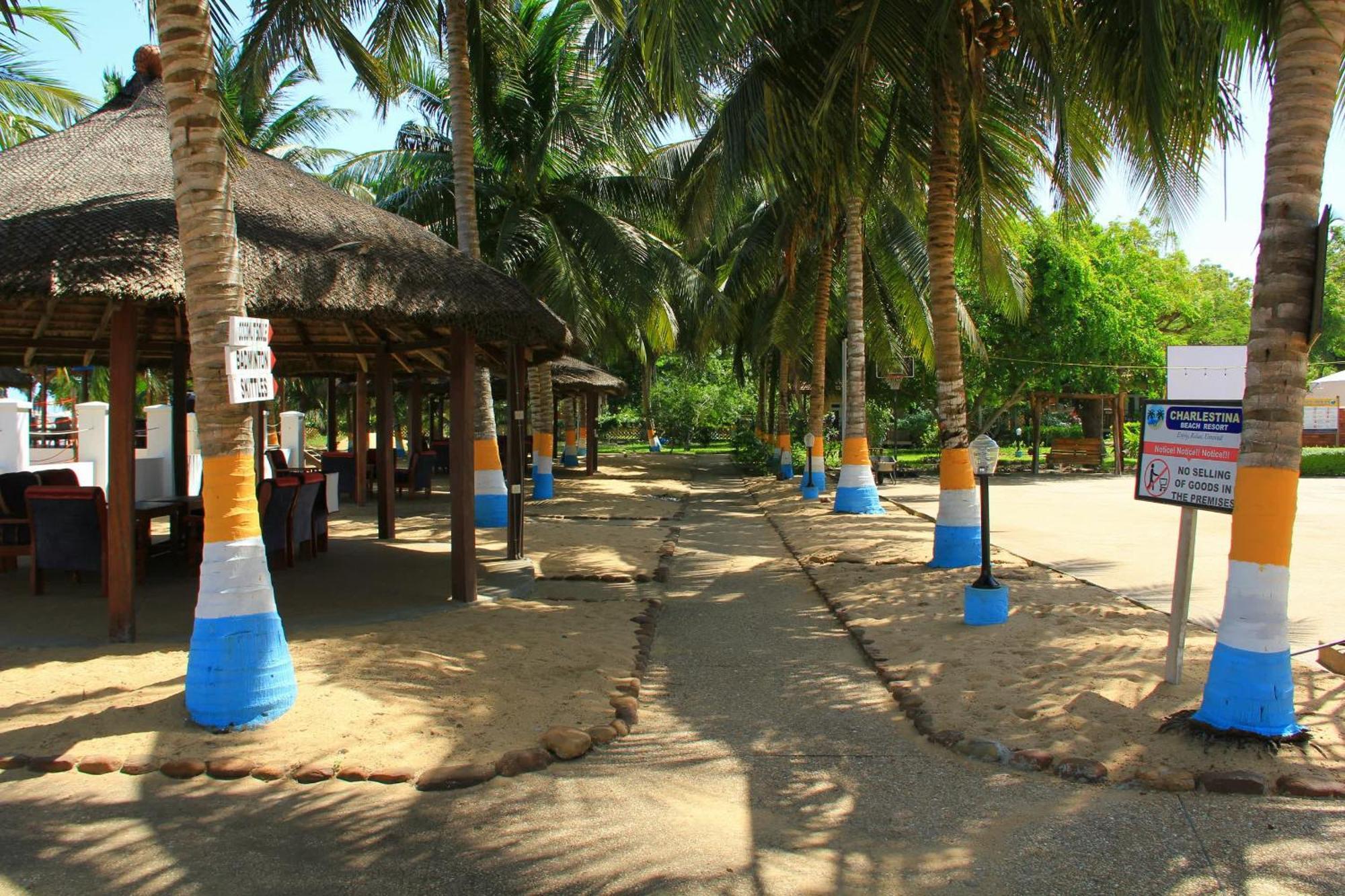 Charlestina Beach Resort Ampeni Kültér fotó